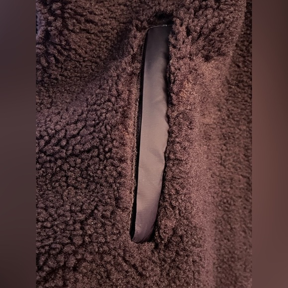Athleta cozy Sherpa snap fleece - Picture 4 of 8